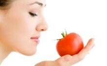 siyah noktalara domates maskesi