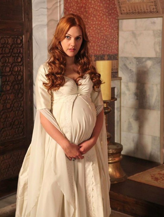 hurrem sultan hamile kiyafeti